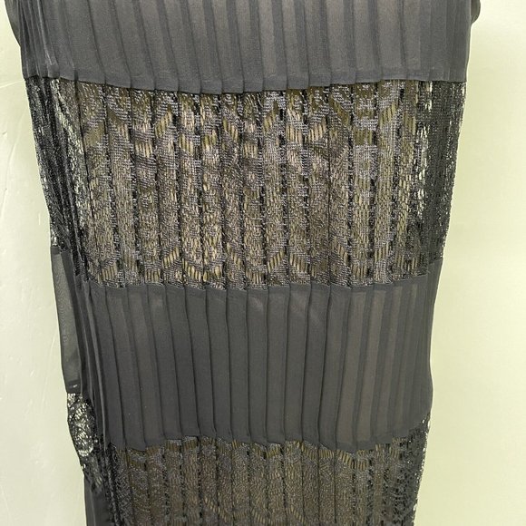 Max and Cleo Sabrina Lace Cutout Dress sz L Black Pleated Cap Sleeves Boatneck - Picture 5 of 10